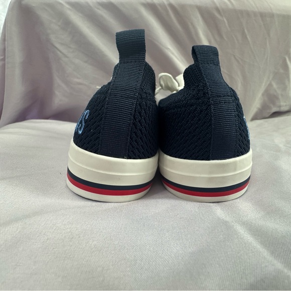 Tennessee Titans Women's Navy and White Athletic Shoes embroidered - Picture 8 of 8